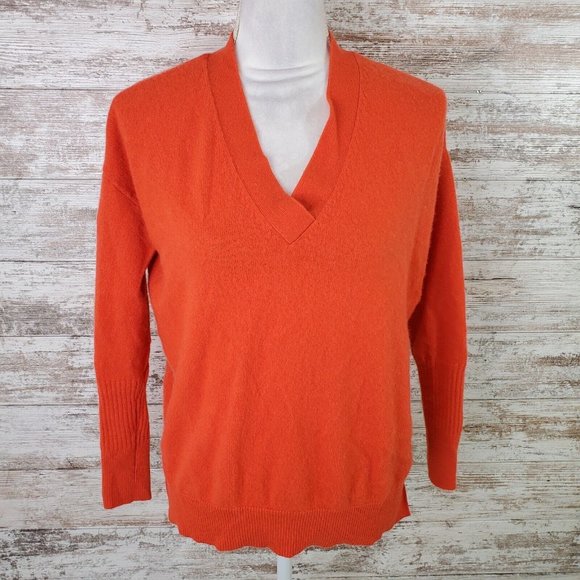 Cashmere Charter Club Luxury Orange Long Sleeve V-Neck Cashmere Pullover Sweater - Picture 4 of 8
